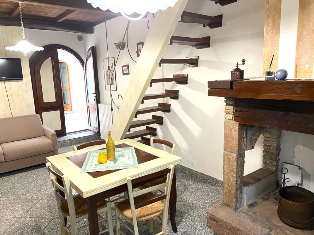 Il Castello Di Perchia Aparthotel Crocemaroggia Eksteriør bilde