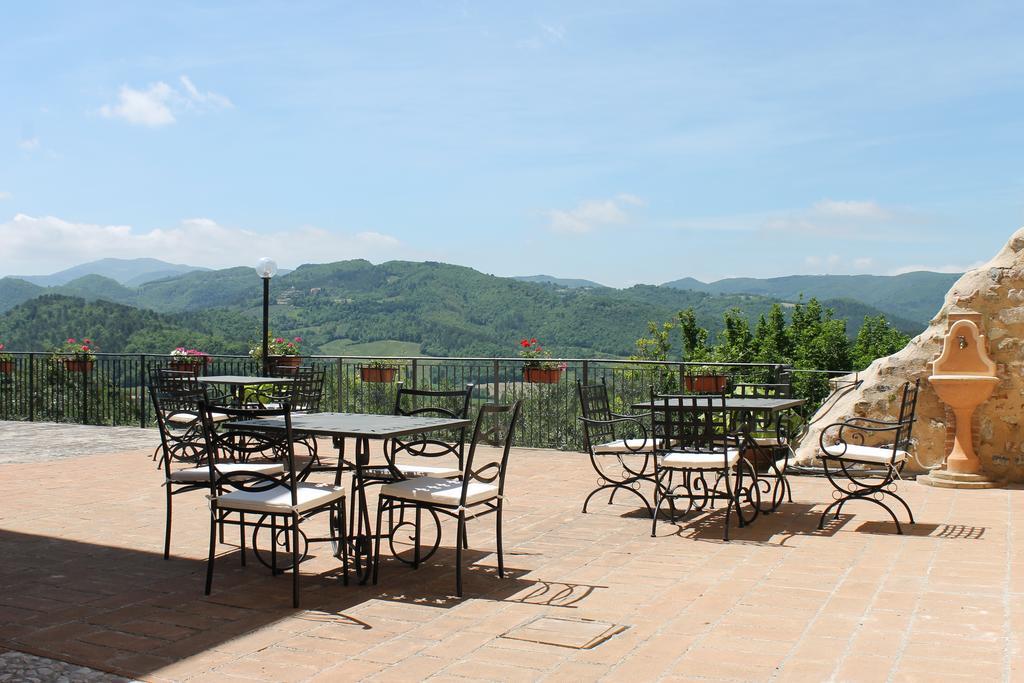 Il Castello Di Perchia Aparthotel Crocemaroggia Eksteriør bilde