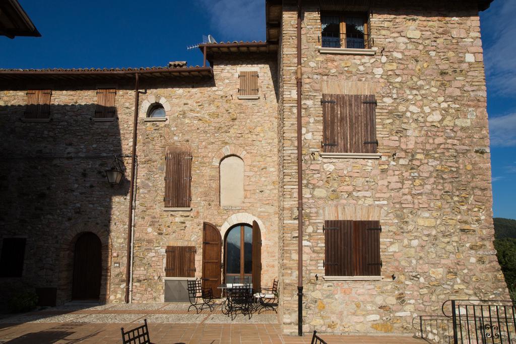 Il Castello Di Perchia Aparthotel Crocemaroggia Eksteriør bilde