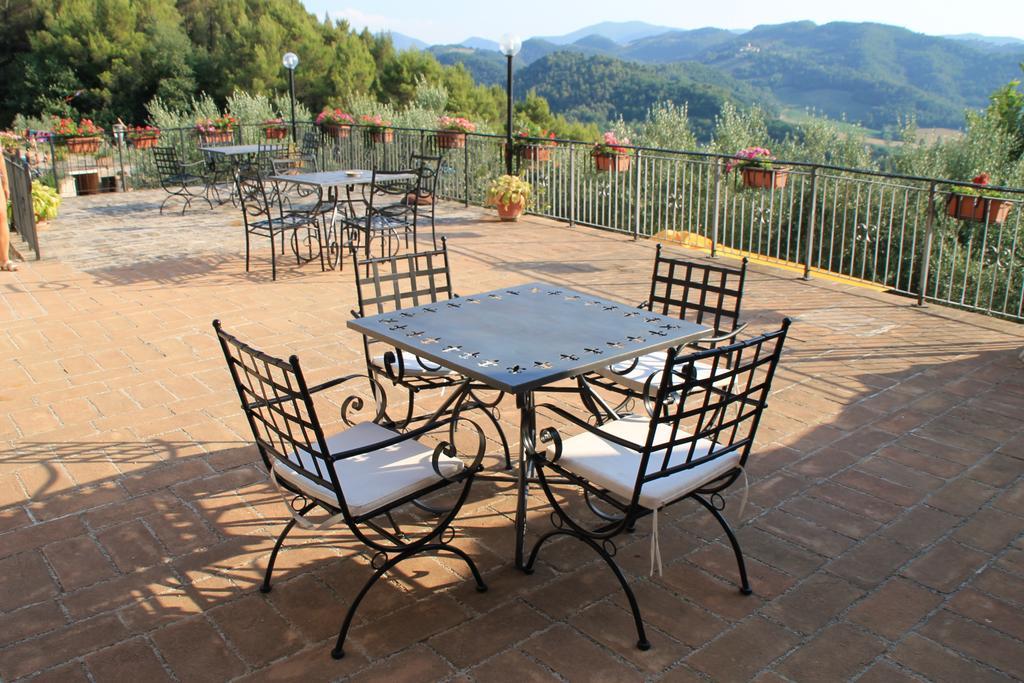Il Castello Di Perchia Aparthotel Crocemaroggia Eksteriør bilde
