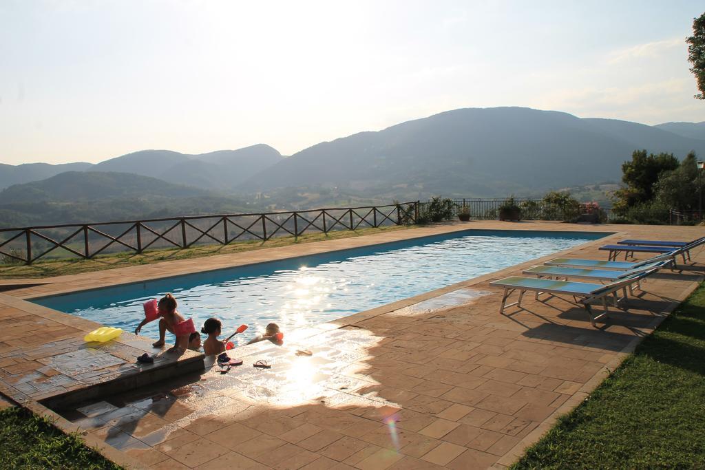 Il Castello Di Perchia Aparthotel Crocemaroggia Eksteriør bilde