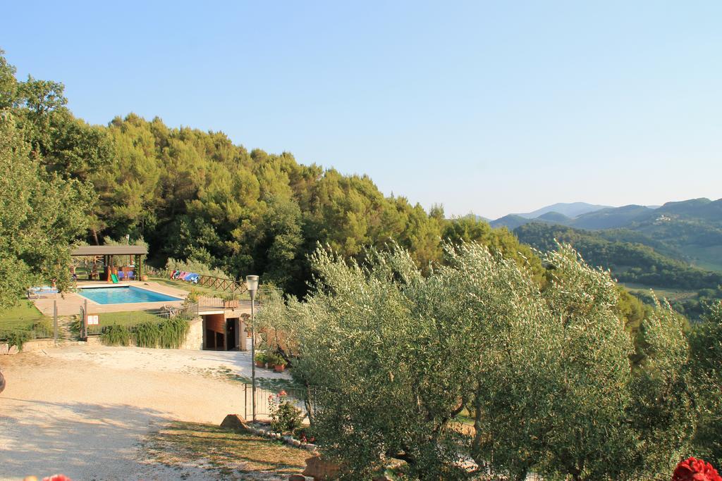 Il Castello Di Perchia Aparthotel Crocemaroggia Eksteriør bilde