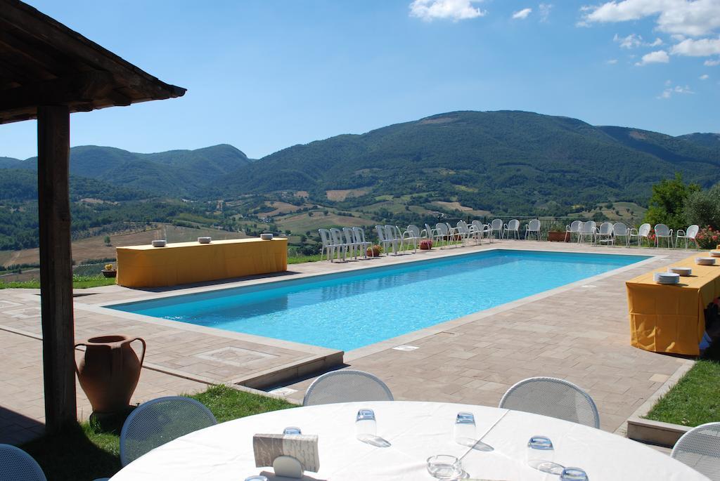 Il Castello Di Perchia Aparthotel Crocemaroggia Eksteriør bilde